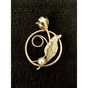 Rose Bud Faux Pearl Circle Brooch Pin Jewelry Vintage